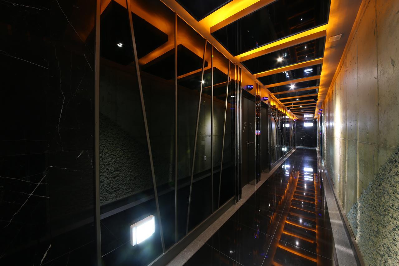 Daegu Piano Motel Buitenkant foto